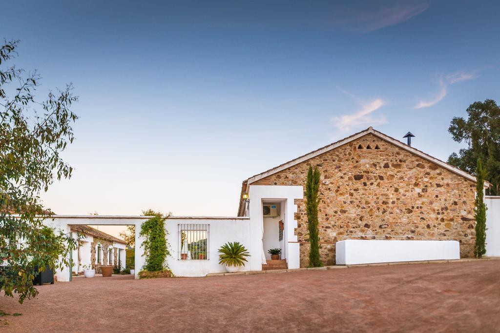 Balneario Aguas De Villaharta Exterior photo